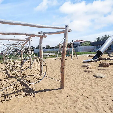 4 Star In Friedrichkoog * Friedrichskoog-Spitze